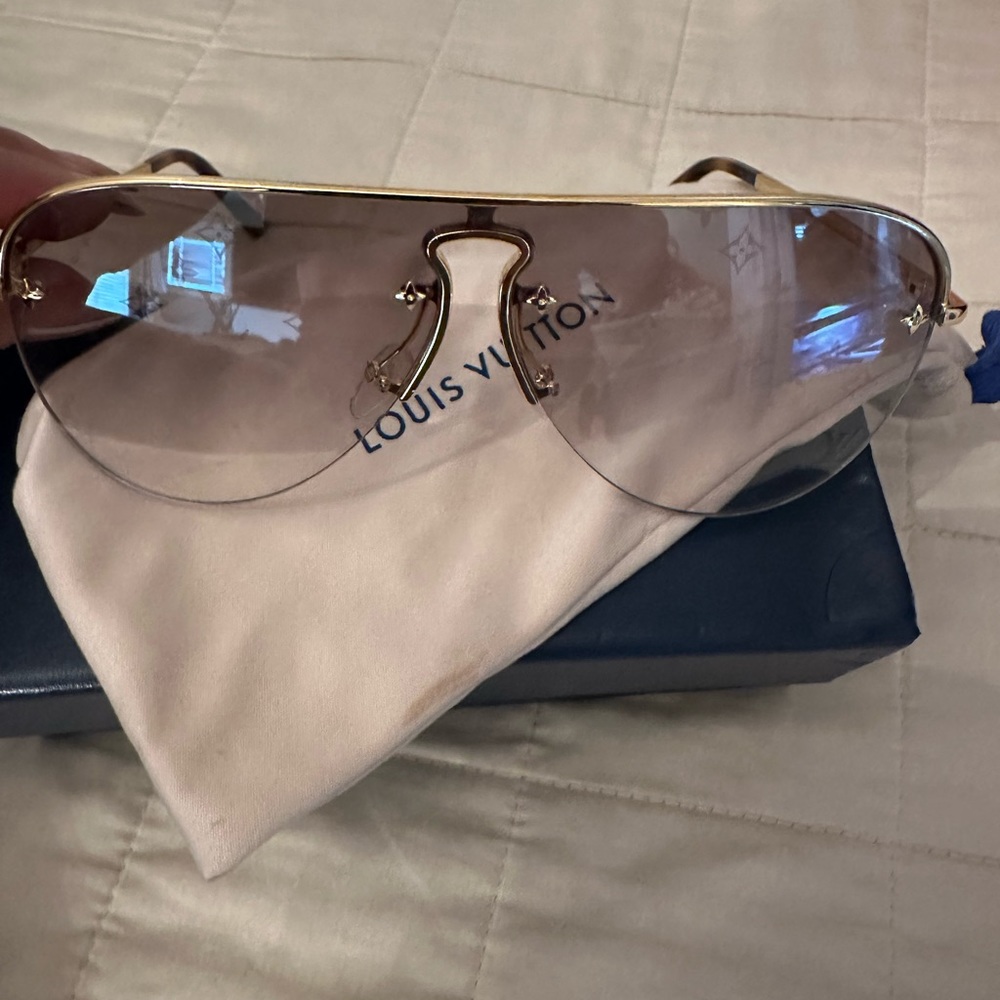 New Louis vuttion sunglasses